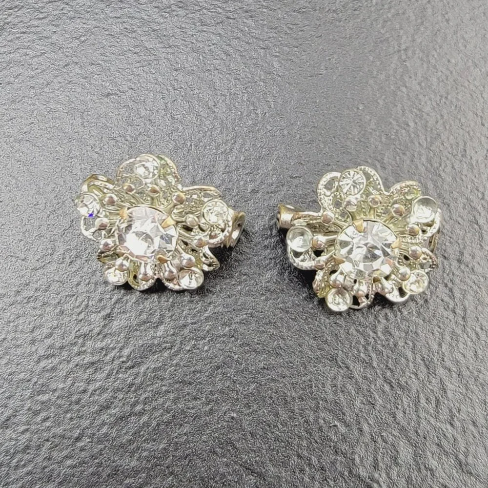 Vintage Silver Tone Rhinestone Flower Filigree Scatter Pins Set of‎ 2 Brooches
